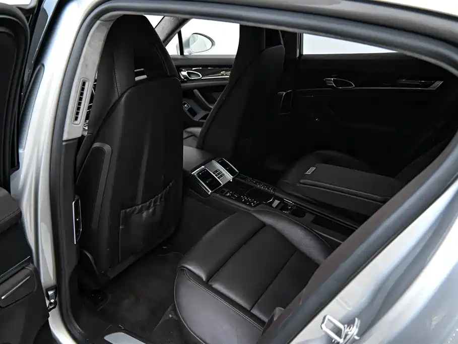 Porsche Panamera 2010 Porsche Panamera Turbo 4.8T фото 10