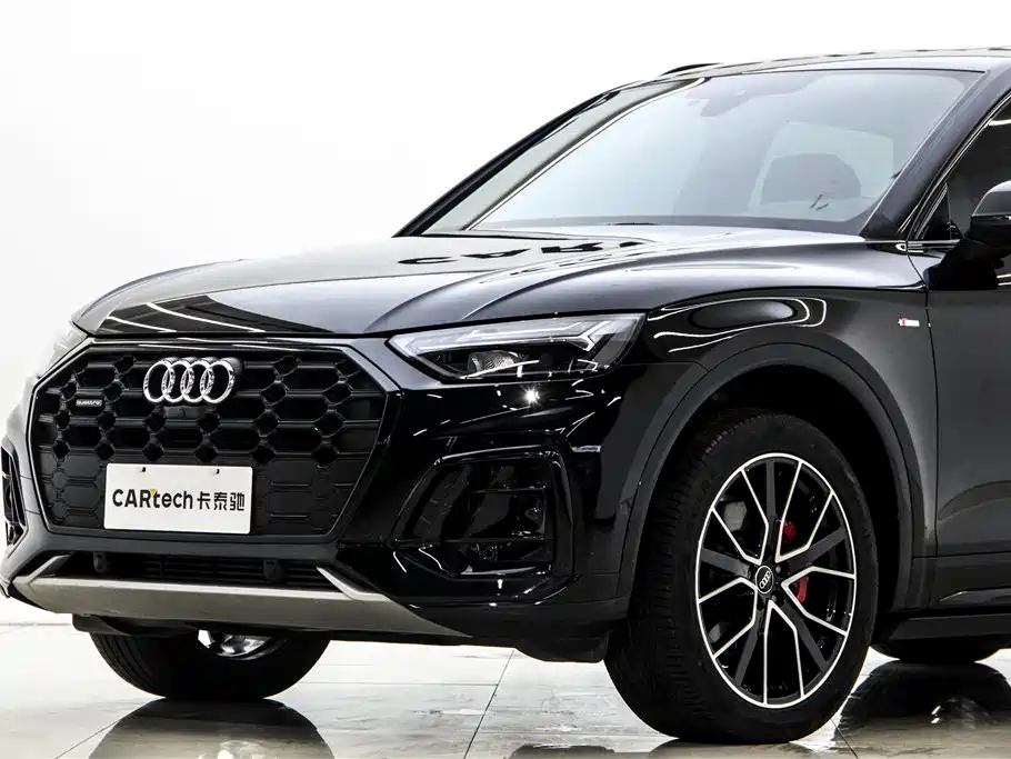 Audi Q5L 2024 Model 45 TFSI Luxury Dynamic фото 4