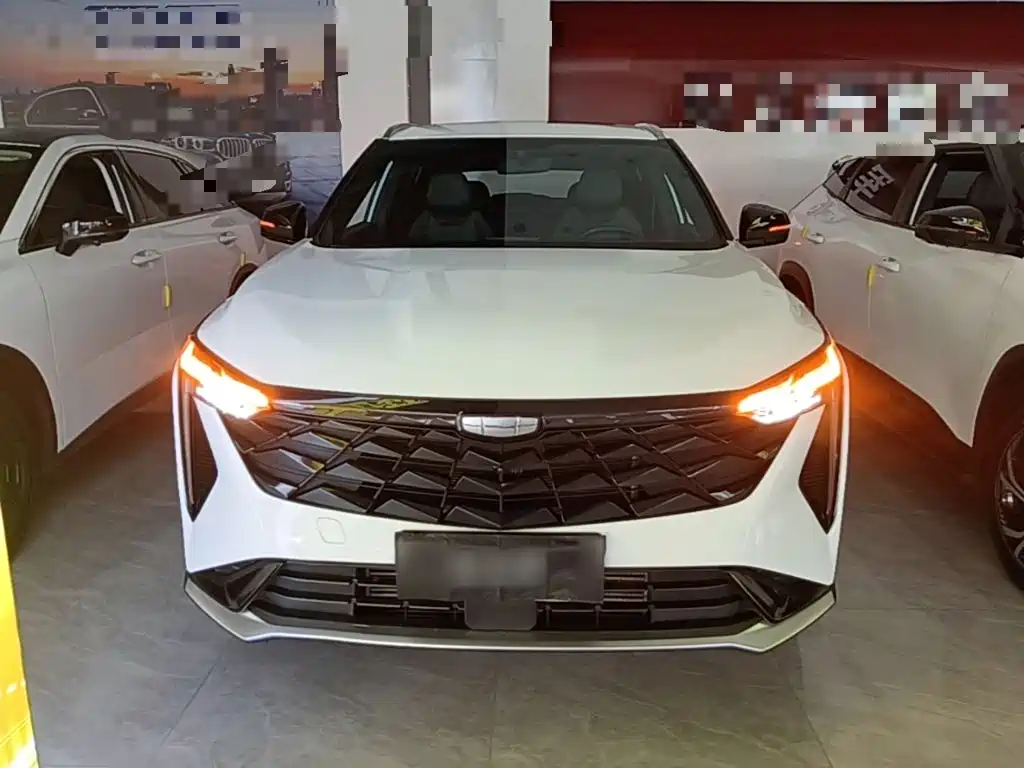 Фото 3 - Geely Atlas
