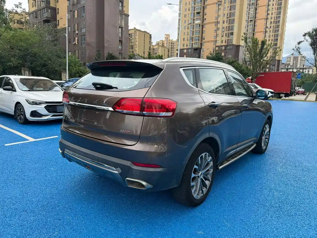 Photo 7 - Haval H6