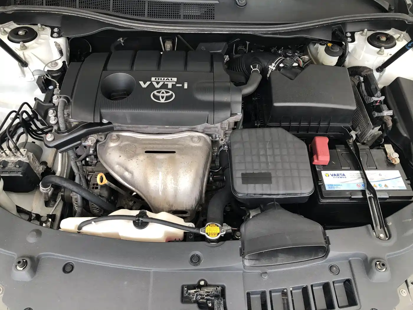 Toyota Camry 2015 2.5G Luxury Navigation Edition фото 23