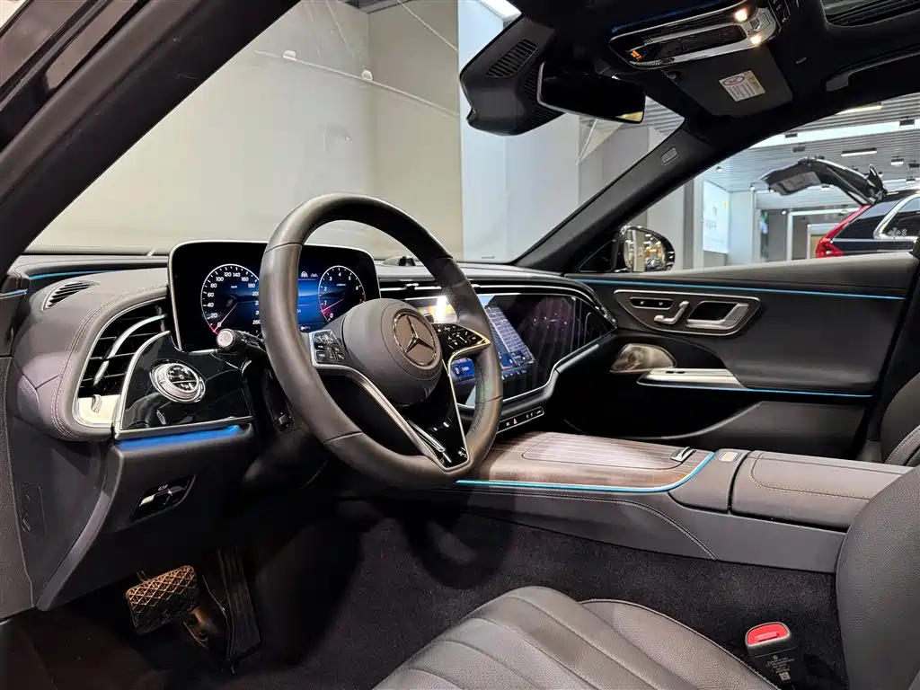 Mercedes-Benz E-Class 2024 Model E 300 L Luxury фото 29