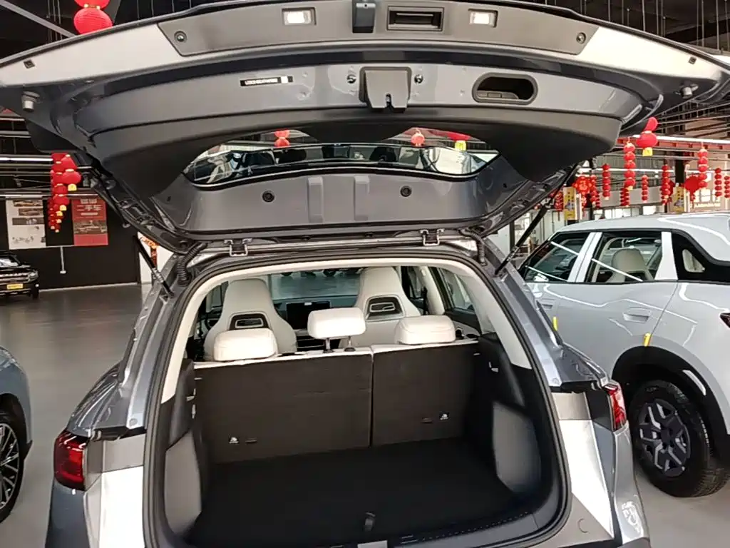 BYD Yuan UP 2026 2025 Smart Drive Edition 401KM Vitality Version