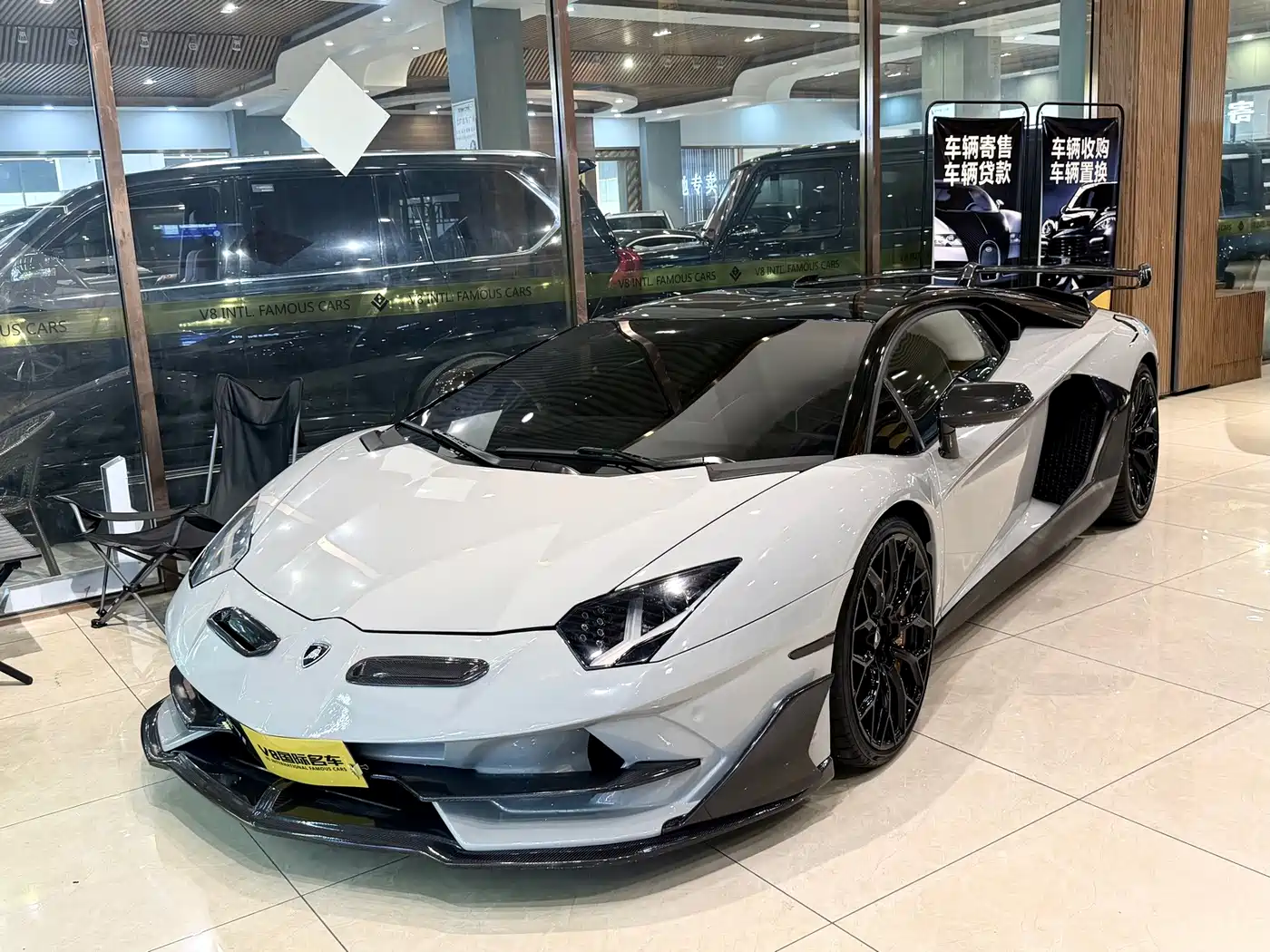 Lamborghini Aventador 2011 2011 LP 700-4