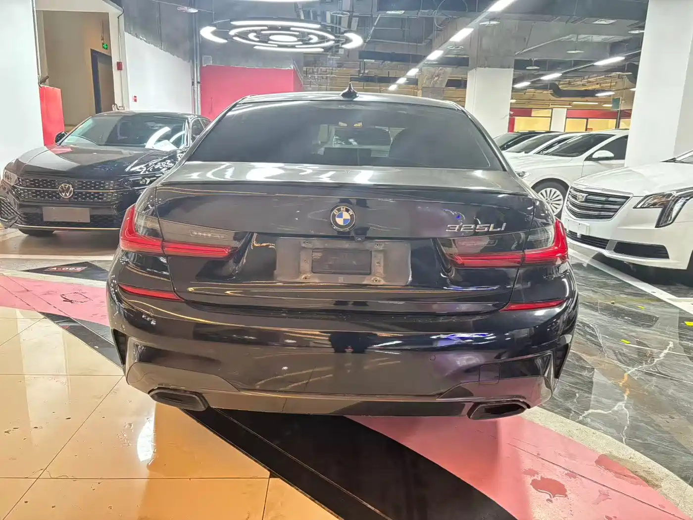BMW 3 Series 2022 325i M Sport Shadow Edition фото 15