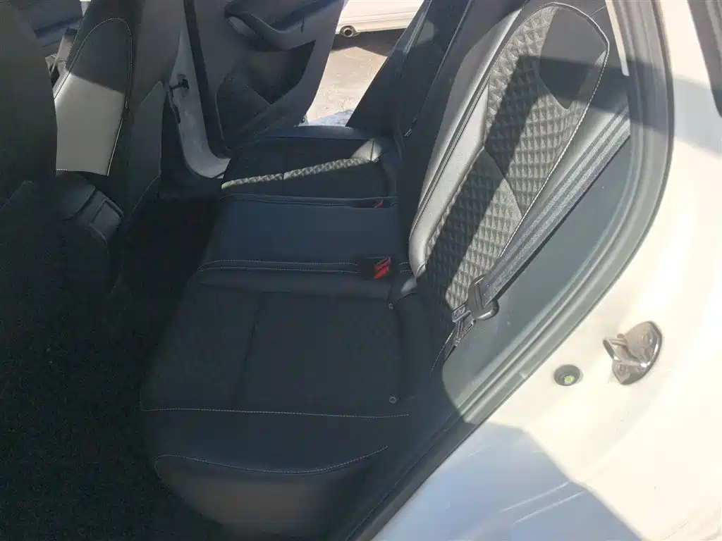Škoda Kamiq 2018 1.5L Manual Comfort Version China VI фото 13