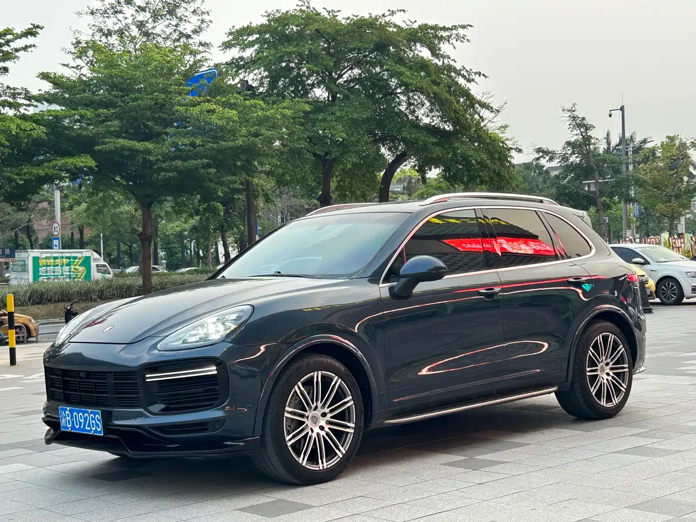 Porsche Cayenne 2011 Cayenne 3.0T фото 8