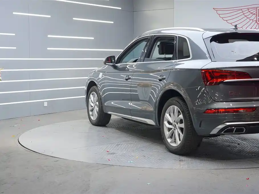 Audi Q5L 2022 Facelift 40T Luxury Dynamic фото 5