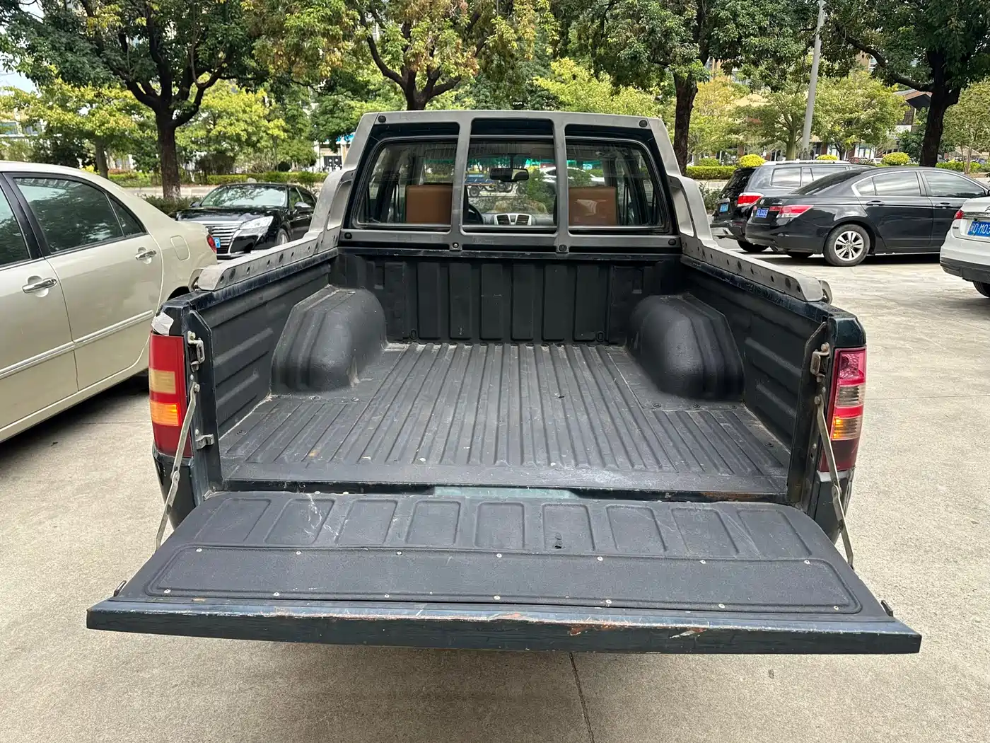 Jiangling Baodian 2018 2018 2.9T New Value 2WD Diesel Luxury Extended Cargo Box JX4D30B5L