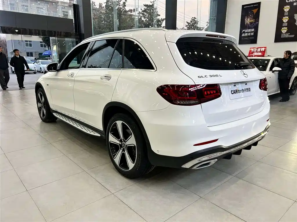 Mercedes-Benz GLC 2022 Facelift GLC 300 L 4MATIC Dynamic Collector's Edition фото 7