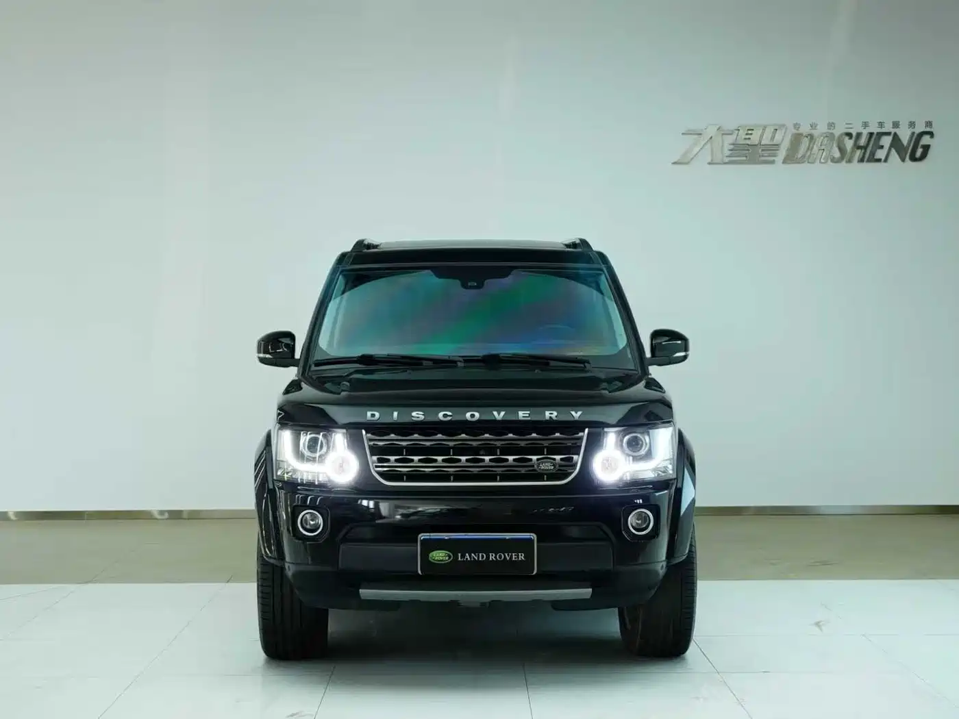 Land Rover Discovery 2016 3.0 SDV6 HSE Diesel фото 2