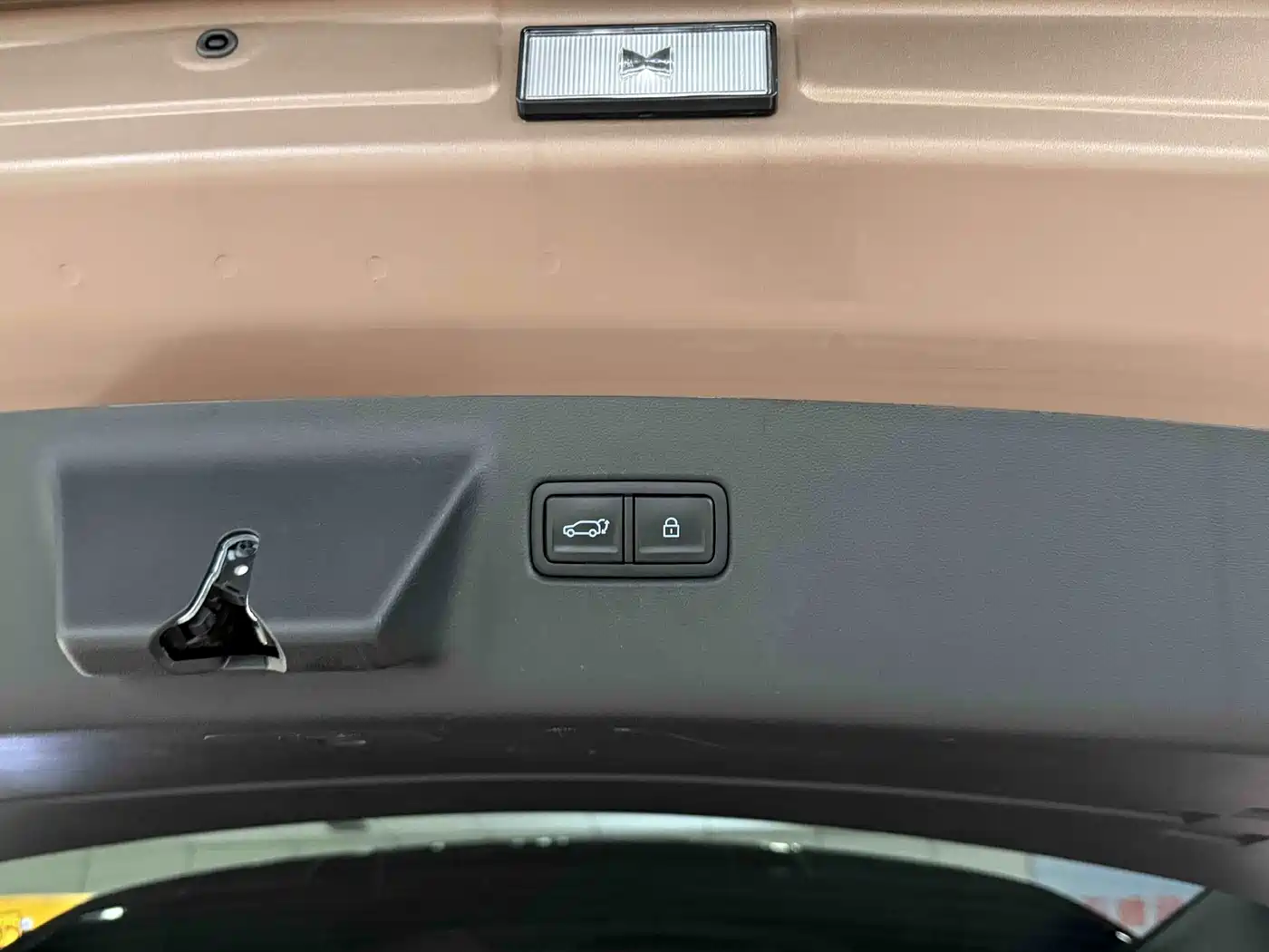 Hyundai Santa Fe 2025 2024 2.0T Explorer Pro