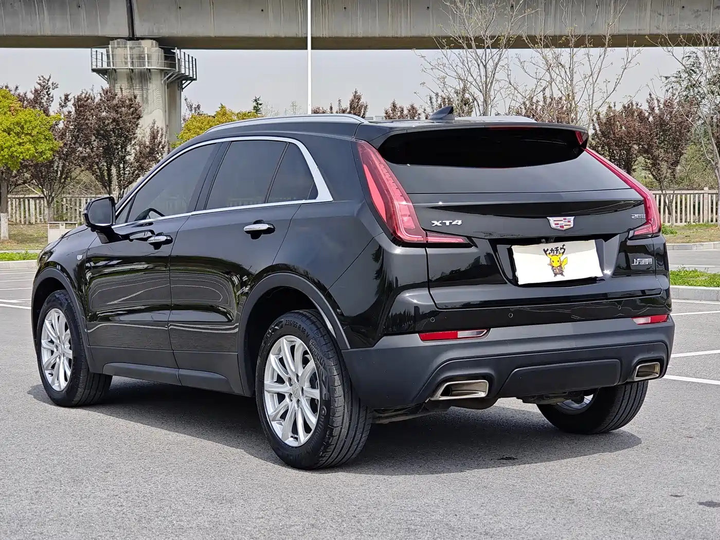 CADILLAC XT4