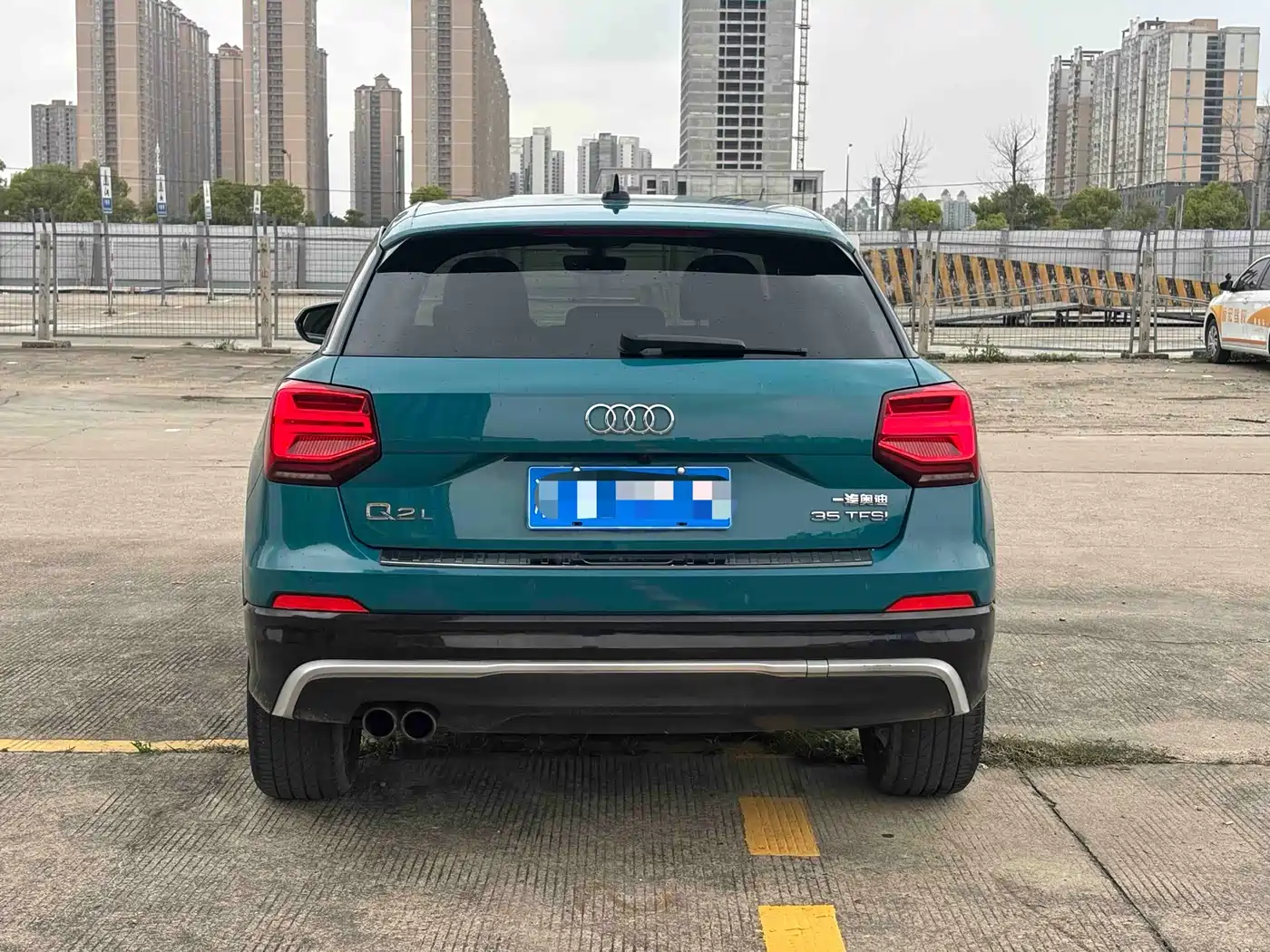 Audi Q2L 2018 35 TFSI Launch Exclusive Edition China VI фото 4