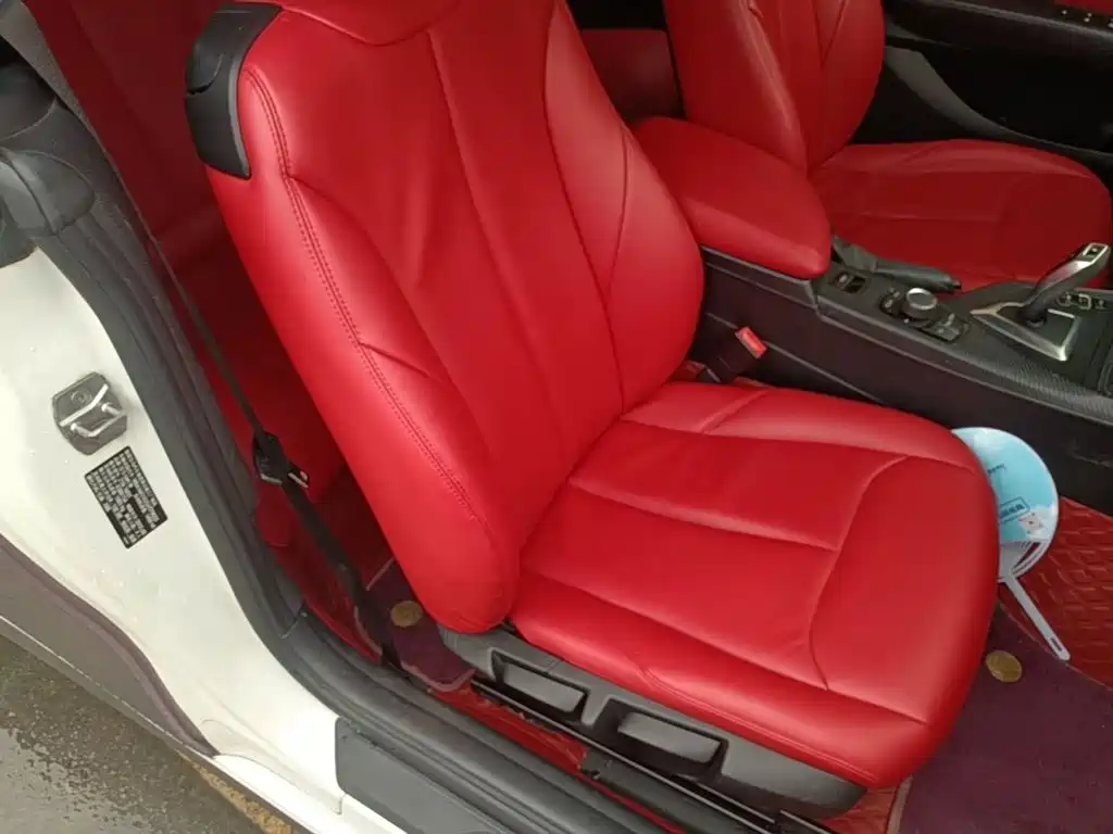 Photo 25 - BMW 2 Series (Import)