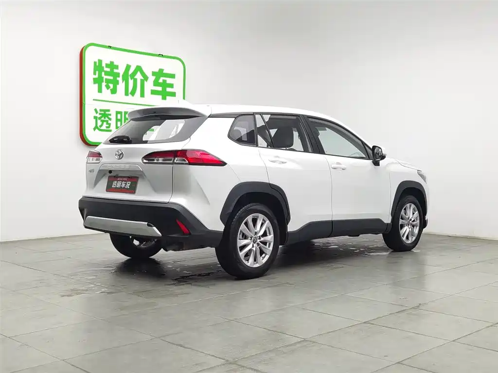 Toyota Corolla Cross 2023 2.0L Elite Edition фото 2