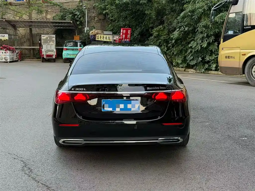 Mercedes-Benz E-Class 2025 E 300 L Luxury фото 7