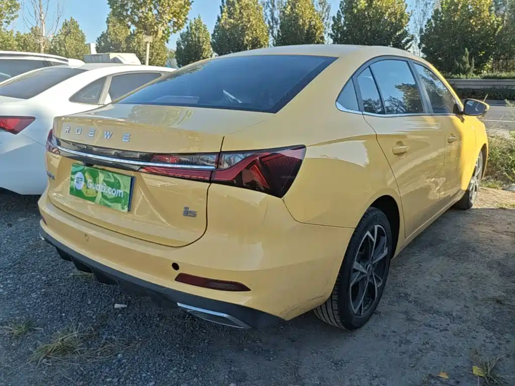 Фото 7 - Roewe i5
