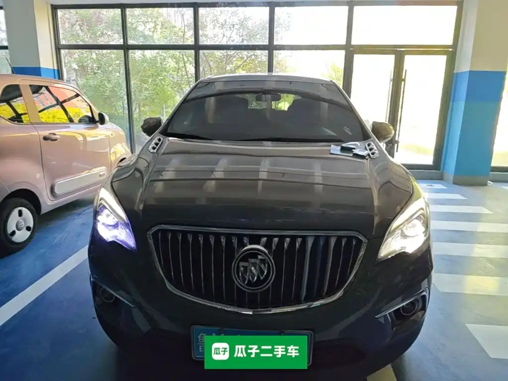 Фото 1 - Buick Envision Plus