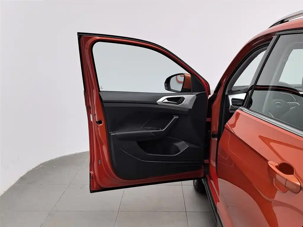 Volkswagen Tanying 2021 1.5L Automatic Smart Connect Edition фото 8
