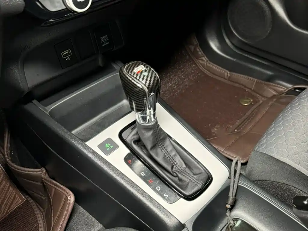 Фото 6 - Honda Fit