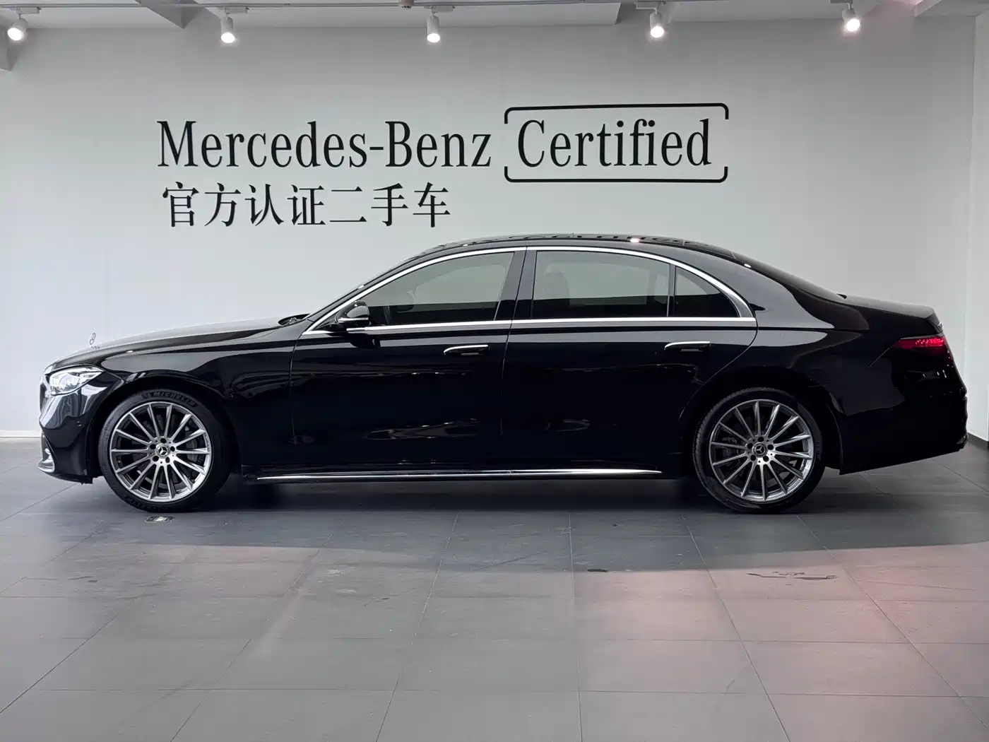 MERCEDES-BENZ S CLASS
