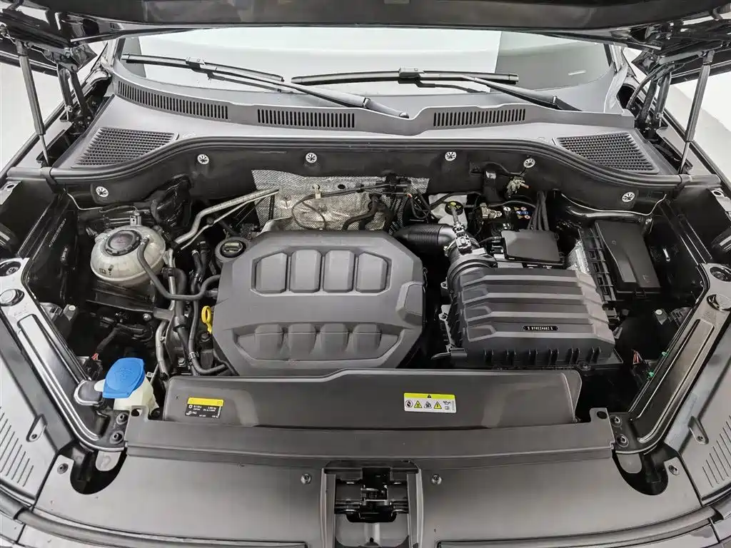 Volkswagen Talagon 2024 330TSI Luxury Cruise Shared Edition фото 6