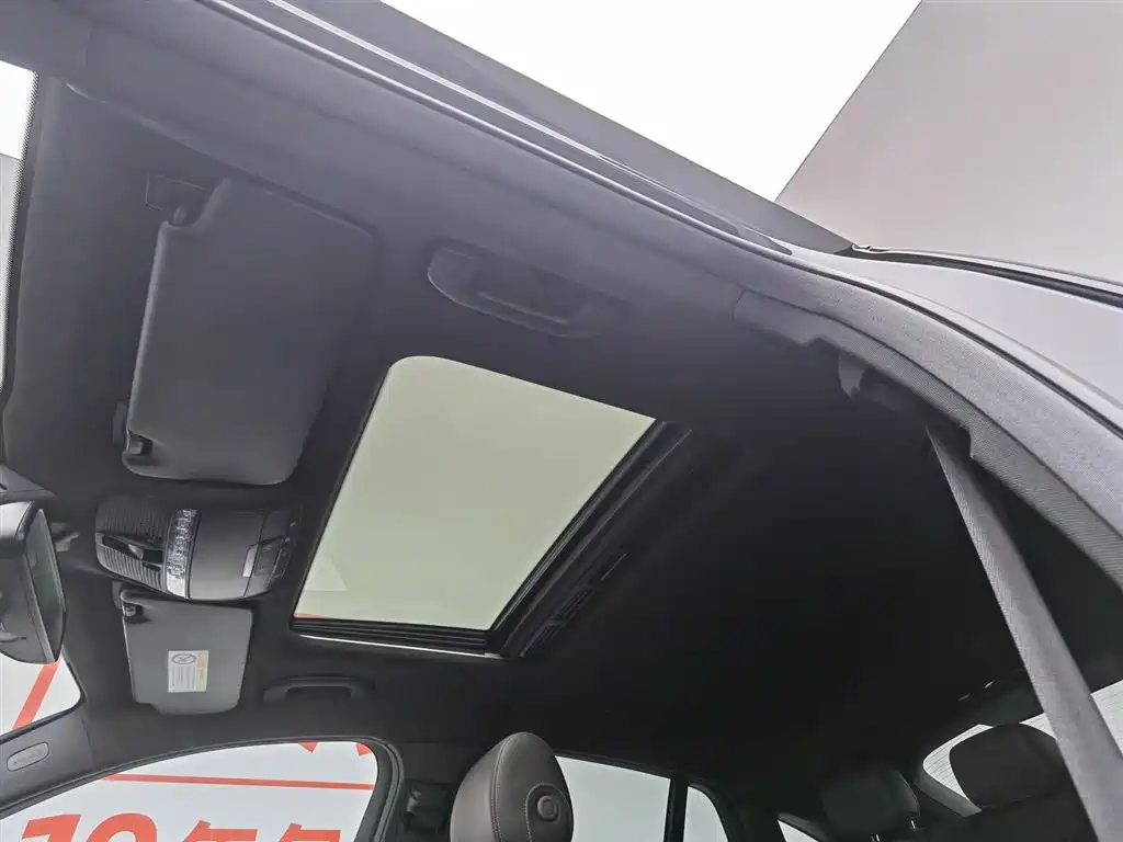 Mercedes-Benz GLC Coupe 2018 GLC 200 4MATIC Coupe SUV фото 14