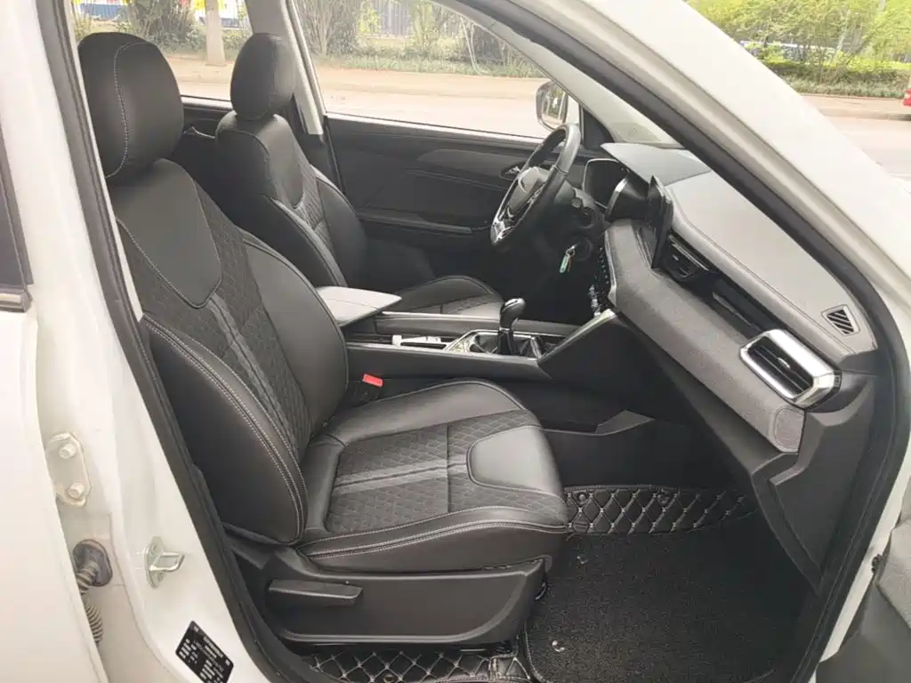 BAIC Beijing X3 2020 2019 1.5T Manual Starlight Edition