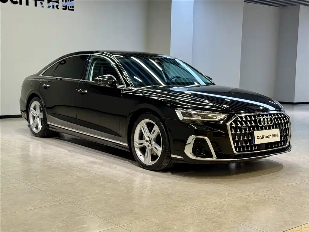 Audi A8 2023 A8L 50 TFSI quattro Exclusive фото 3