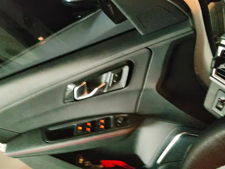 FAW Senya R7 2017 2017 Model 1.6L Automatic Smart