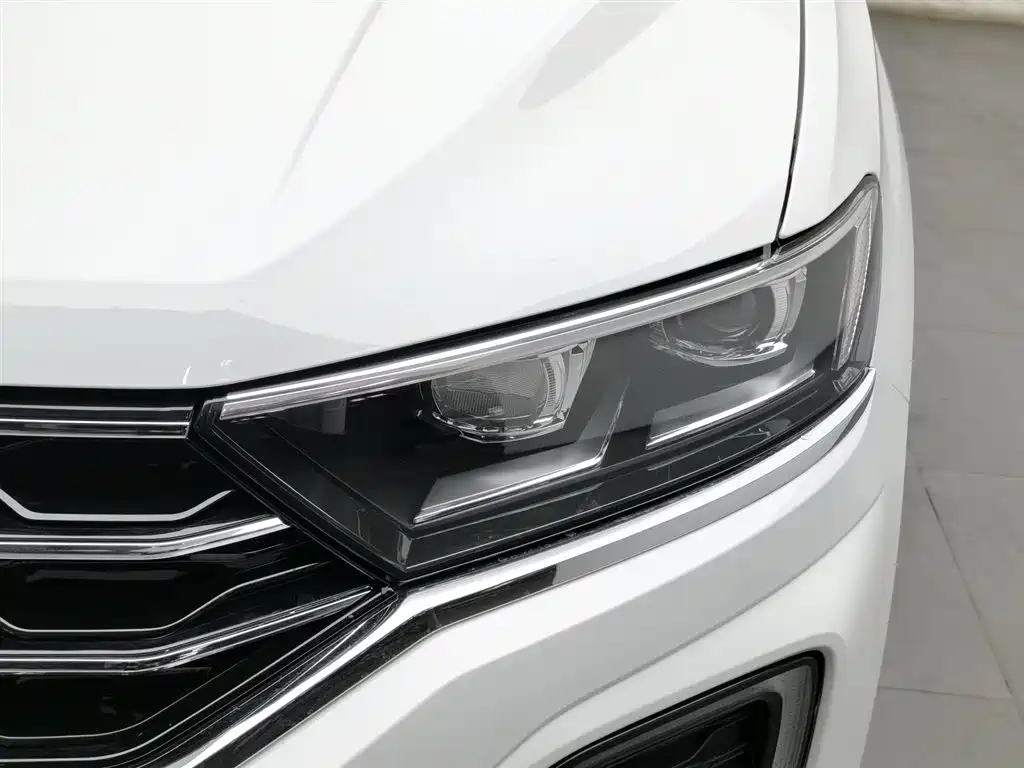 Volkswagen T-ROC 2019 280TSI DSG 2WD Luxury Type China VI фото 7
