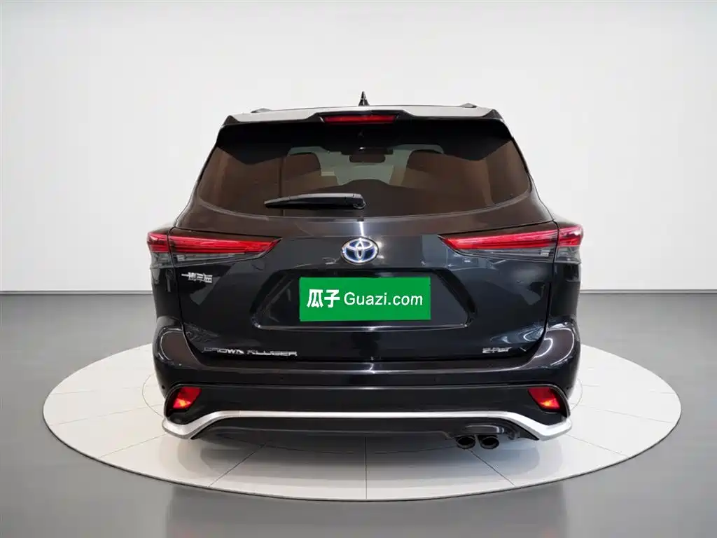Toyota Crown Kluger 2021 2.5L HEV 4WD Premium фото 6
