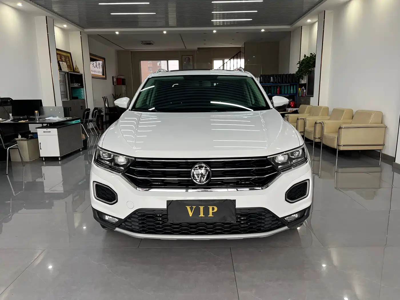 Volkswagen T-ROC 2021 280TSI DSG 2WD Comfort Smart Connect 30th Anniversary Edition фото 2