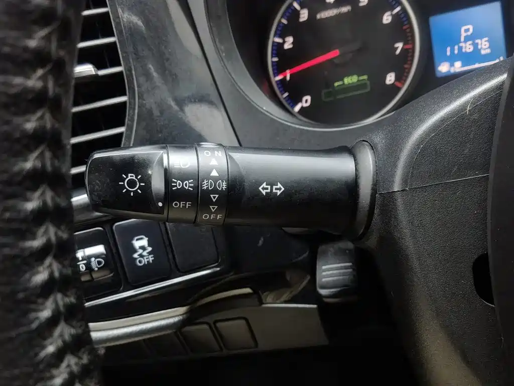 Mitsubishi Outlander 2018 2.0L 2WD Glory Edition 5-seater фото 21
