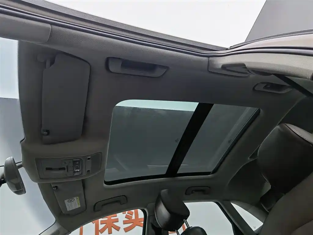 Audi Q3 2015 35 TFSI quattro Technology фото 14