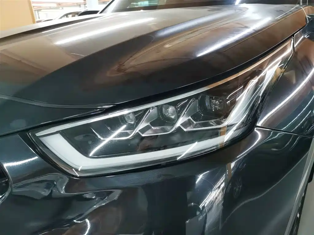 Toyota Crown Kluger 2021 2.5L HEV 4WD Premium фото 24