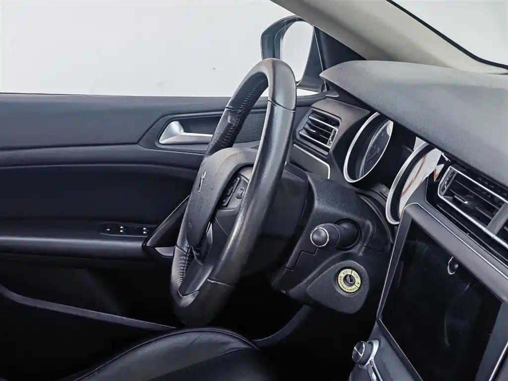 Peugeot 408 2014 1.8L Automatic Luxury Edition фото 22