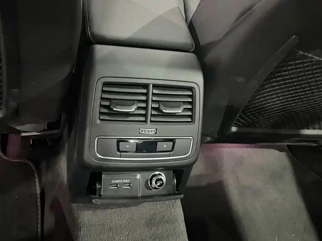 Audi A4L 2024 40 TFSI quattro RS Kit Speed Edition фото 11