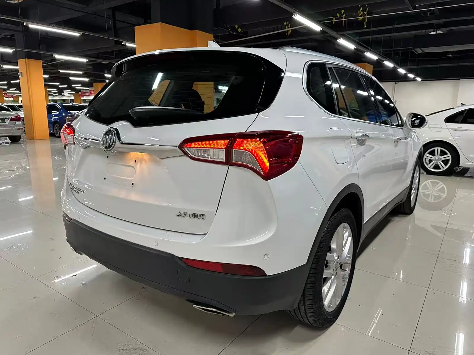Фото 16 - Buick Envision Plus