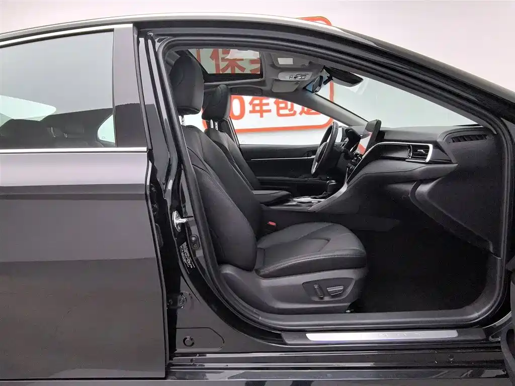 Toyota Camry 2021 2.0G Luxury Edition фото 23
