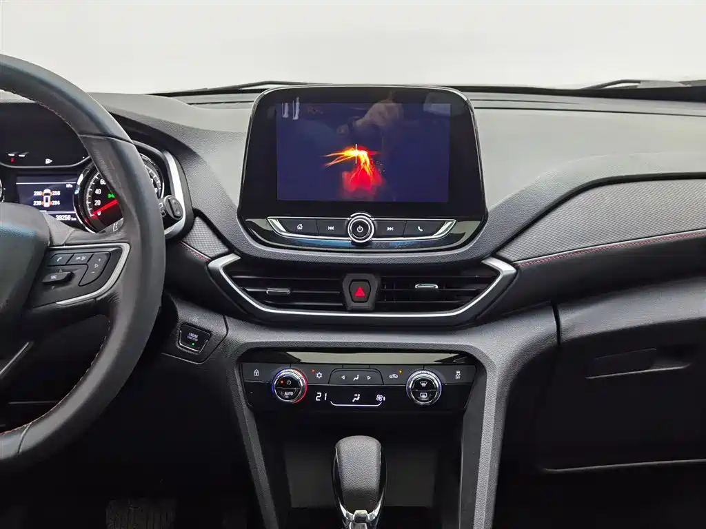 Chevrolet Volando 2018 Redline 530T Auto Premium Edition (5+2 seater) China V фото 12