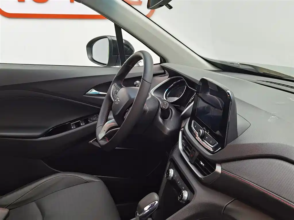 Chevrolet Volando 2018 Redline 530T Auto Premium Edition (5+2 seater) China V фото 22