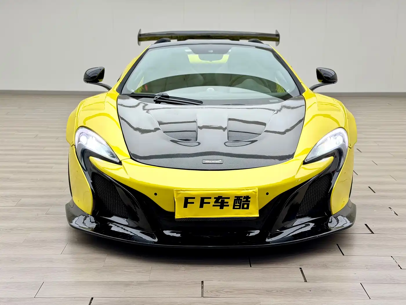 McLaren 12C 2013 3.8T SPIDER 50th Anniversary Edition фото 6