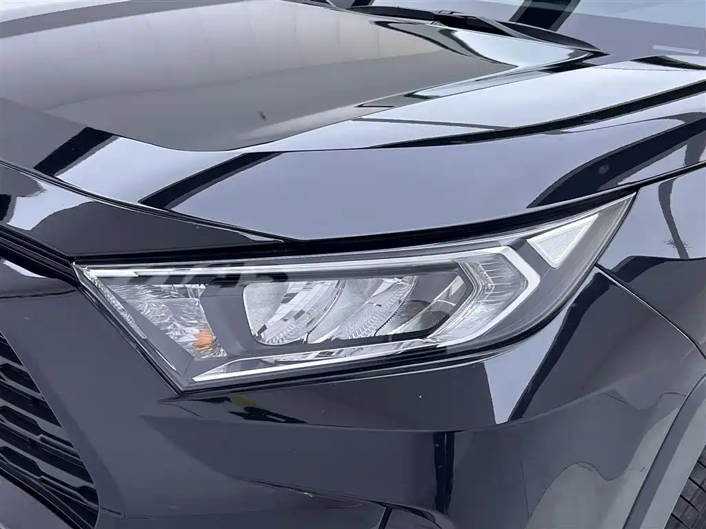 Toyota RAV4 Rongfang 2022 2.0L CVT 2WD Trend Edition фото 9