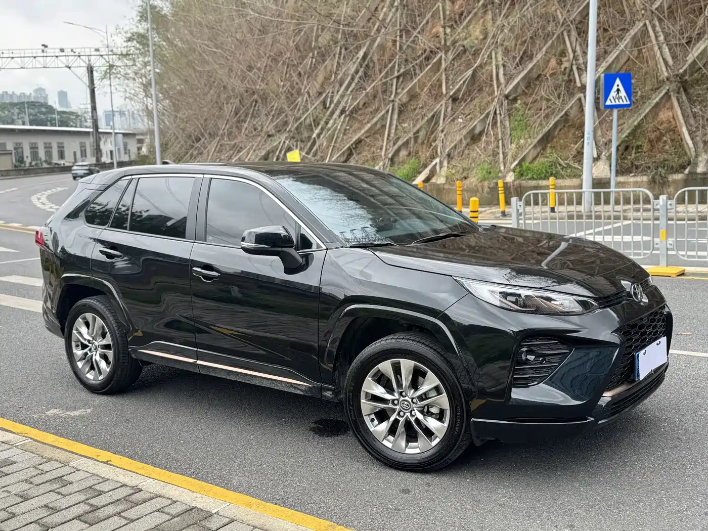 Toyota Wildlander 2024 2.0L CVT 2WD Urban Edition фото 2