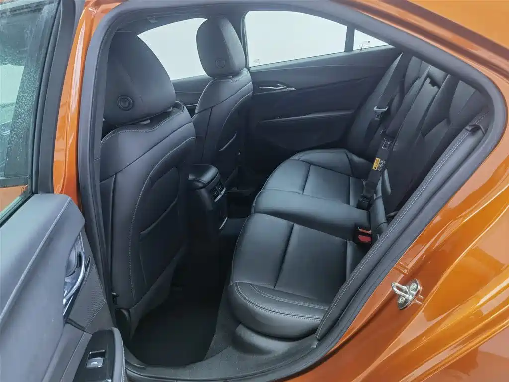 Cadillac CT4 2023 25T Luxury Model фото 15