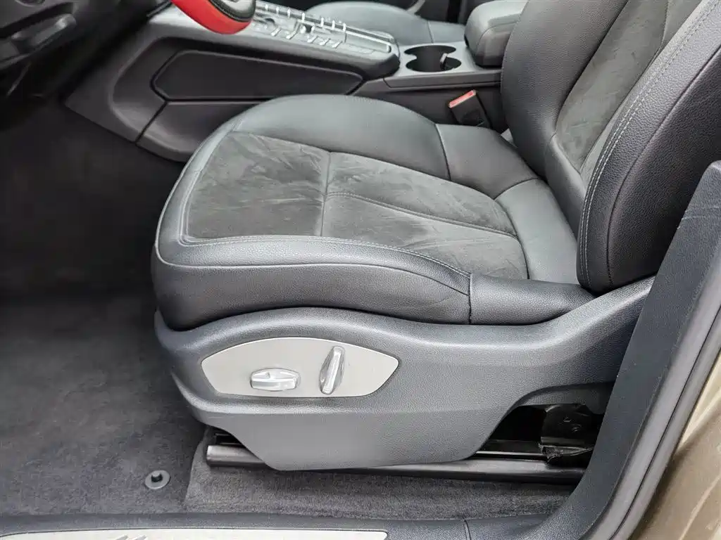 Porsche Macan 2017 Macan 2.0T фото 20