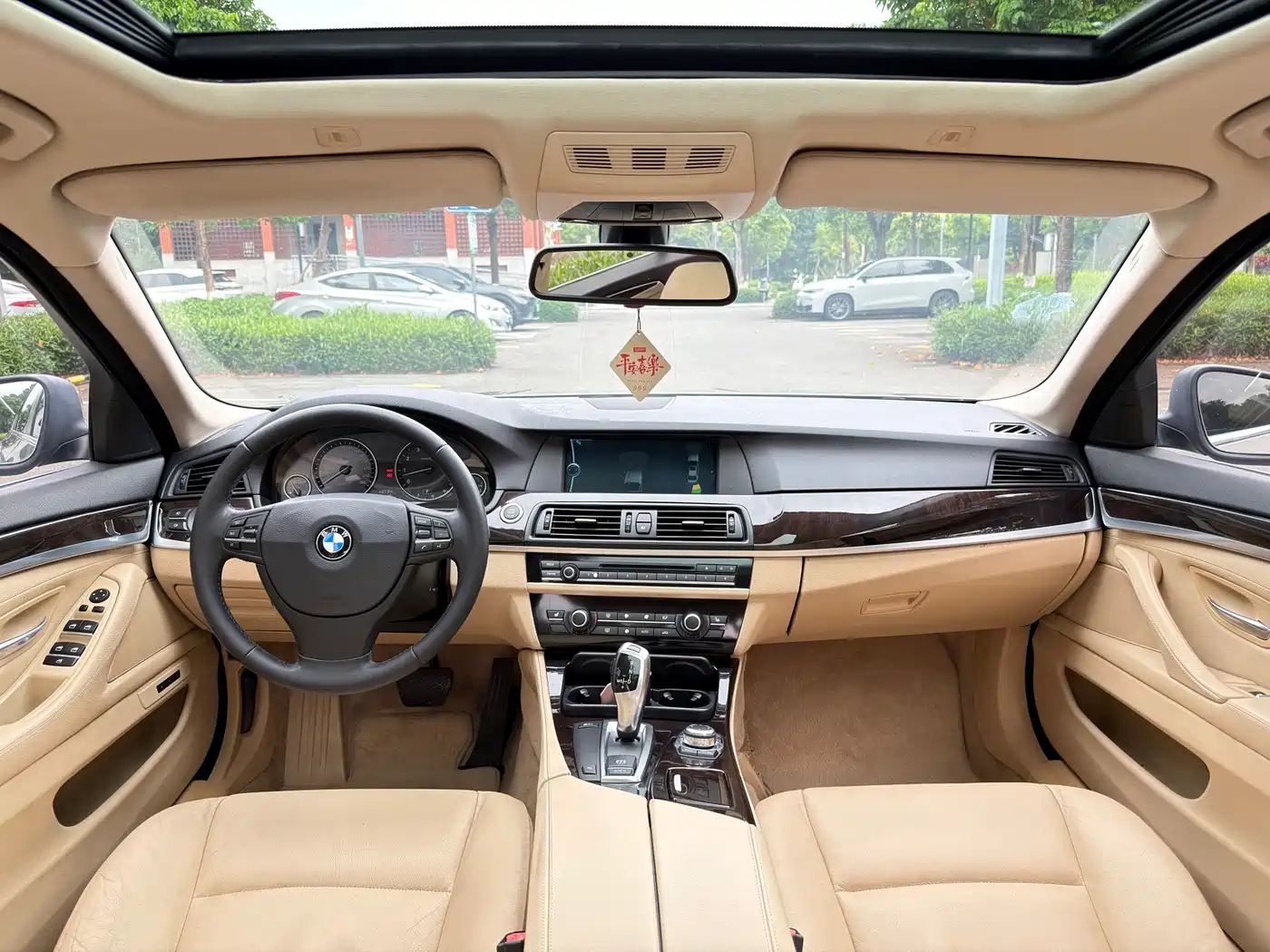 BMW 5 Series 2011 523Li Luxury фото 10