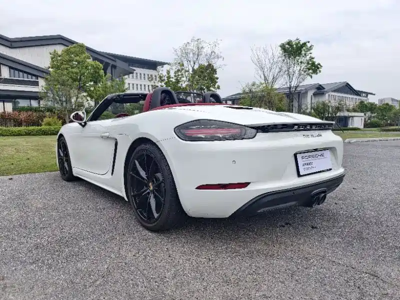 Porsche 718 2022 Boxster 2.0T фото 3